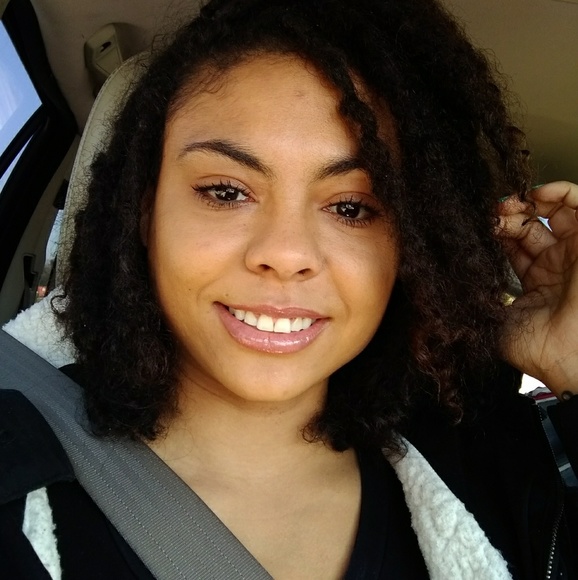 Meet your Posher, Ermalinda - Picture 1 of 1